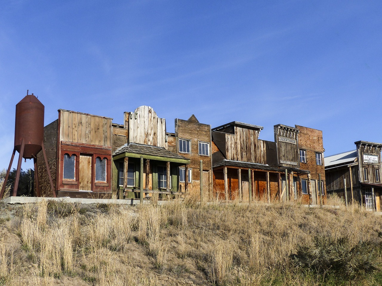 deadman ranch, ancient, buildings-211606.jpg