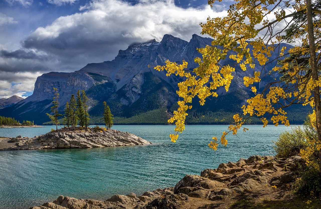 lake, mountains, banff national park-5961239.jpg